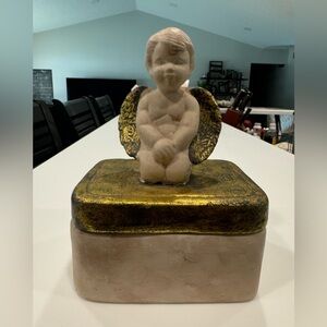 Vintage style trinket box ceramic cherub with gold wings